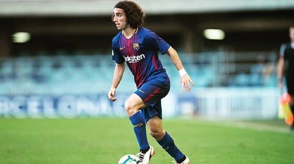almost4appy's tweet photo. @kirawontmiss "Wow, he has had a kid since his La Masia days back when he was 16." https://t.co/XcrPHgG2MW