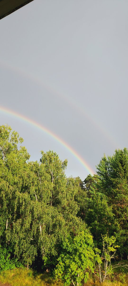 chandrarohit's tweet photo. Nature is amazing! #doublerainbows https://t.co/VokqWH6SON