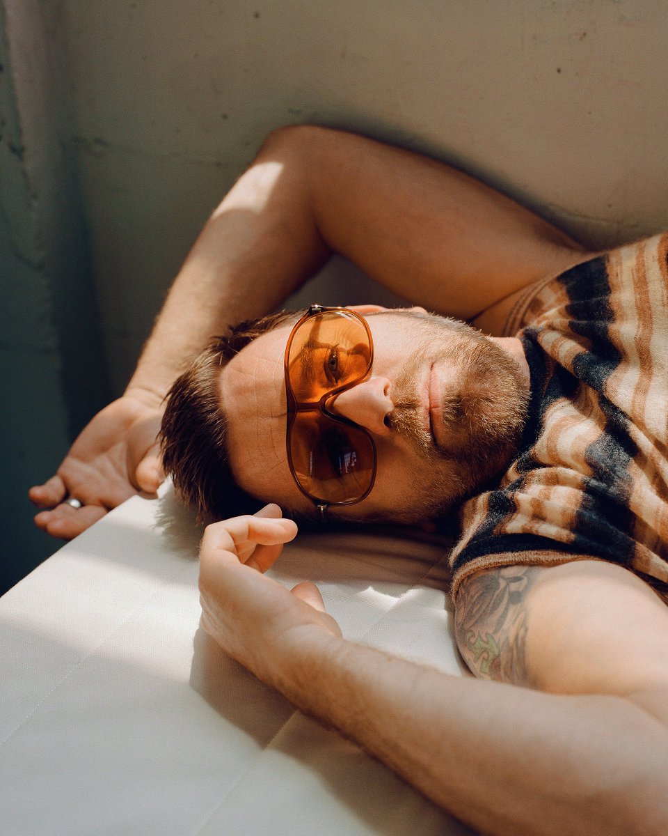 bestofemcgregor's tweet photo. 📷 Ewan McGregor by Ryan Pfluger

[𝐒𝐄𝐄 𝐌𝐎𝐑𝐄] https://t.co/4PNFpuEfjN https://t.co/vpTbP3fUG3