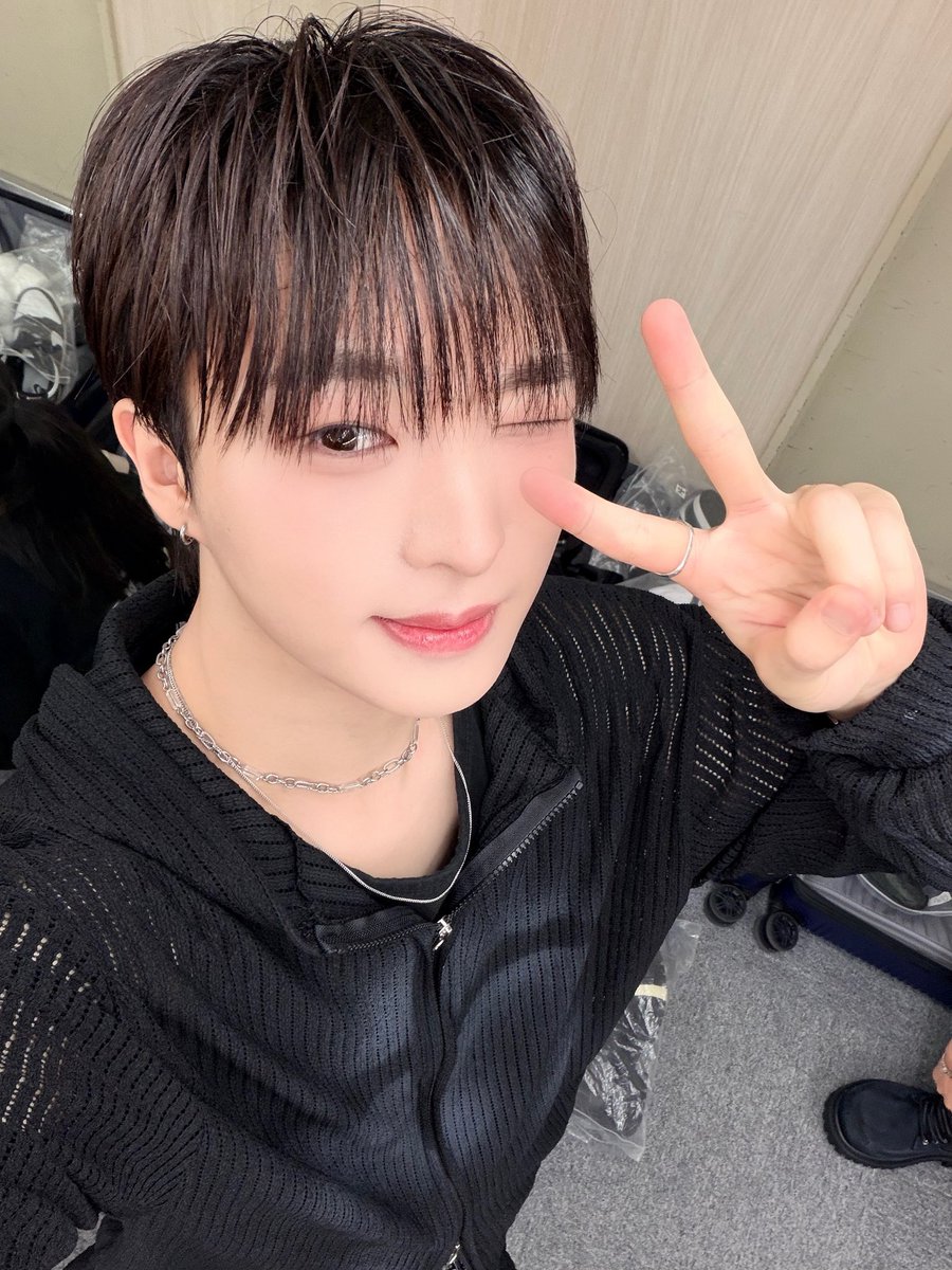 beboys_official's tweet photo. [#윤서]

일본 메챠 키레이~~

#비보이즈 #BEBOYS 
#YUNSEO https://t.co/Ft9lBuHaru