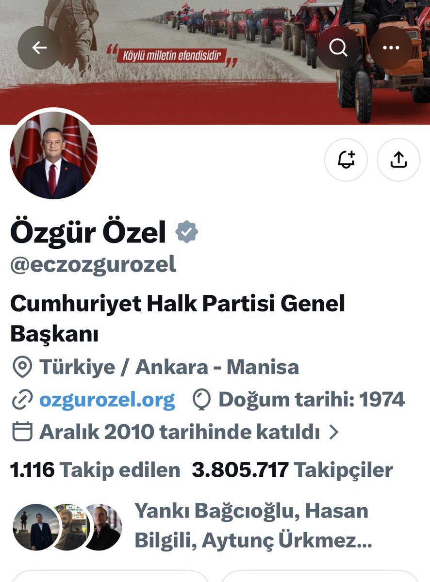 nedimsener2010's tweet photo. Kendini hala CHP Genel Başkanı zanneden bunu da sosyal medya yazan @eczozgurozel parti kuracakmış 😂
Parti kuracak kişi başkasına ait sıfatı hala utanmadan nasıl kullanır…
İmamoğlu’nun aparatı olmaktan başka özelliği olmayan bunun kuyruğuna takılana acırım… https://t.co/WHStm4JUnS