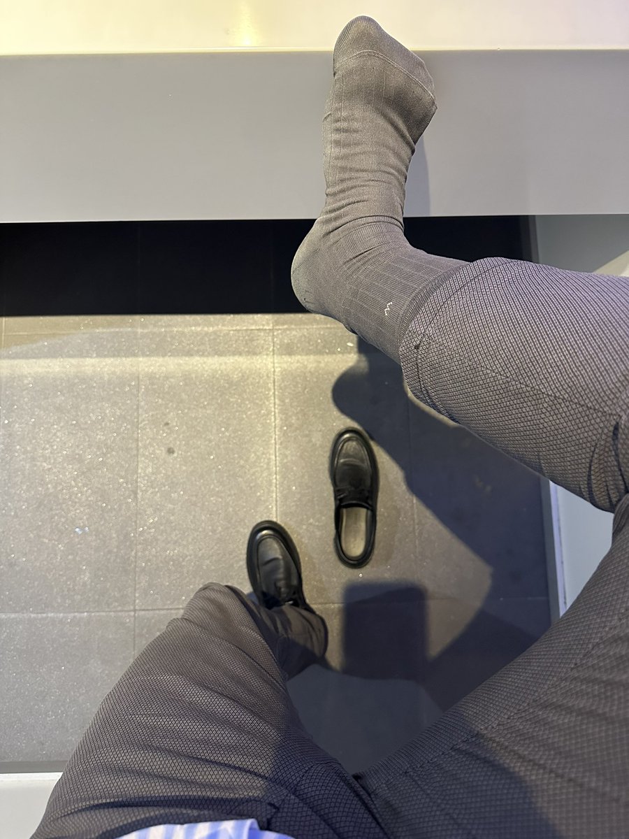 MasterSoxist's tweet photo. Grey socks! Top or soles? https://t.co/OQuvko7m0C