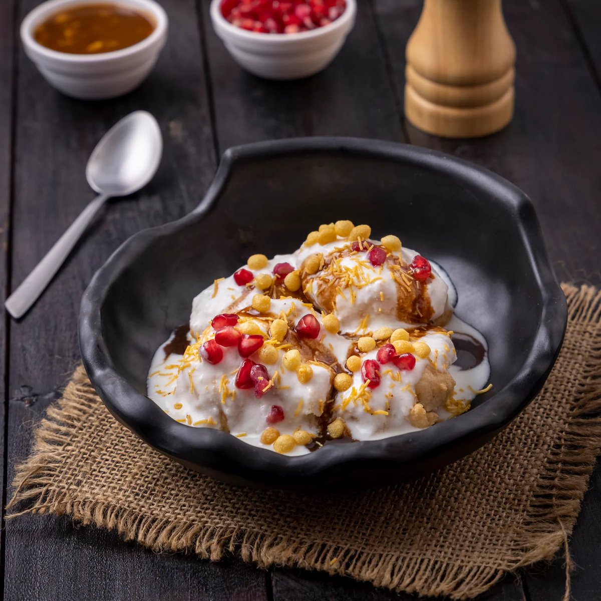 NDTVFood's tweet photo. How To Make Street-Style Dahi Bhalla Perfectly
https://t.co/gwlgJA8Xhz
#streetstyle #dahibhalla #recipe https://t.co/8eUGqy9PHp