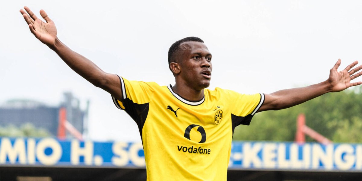 bvbkalle___'s tweet photo. Buzzcut Borussia https://t.co/rQqWe8VY81