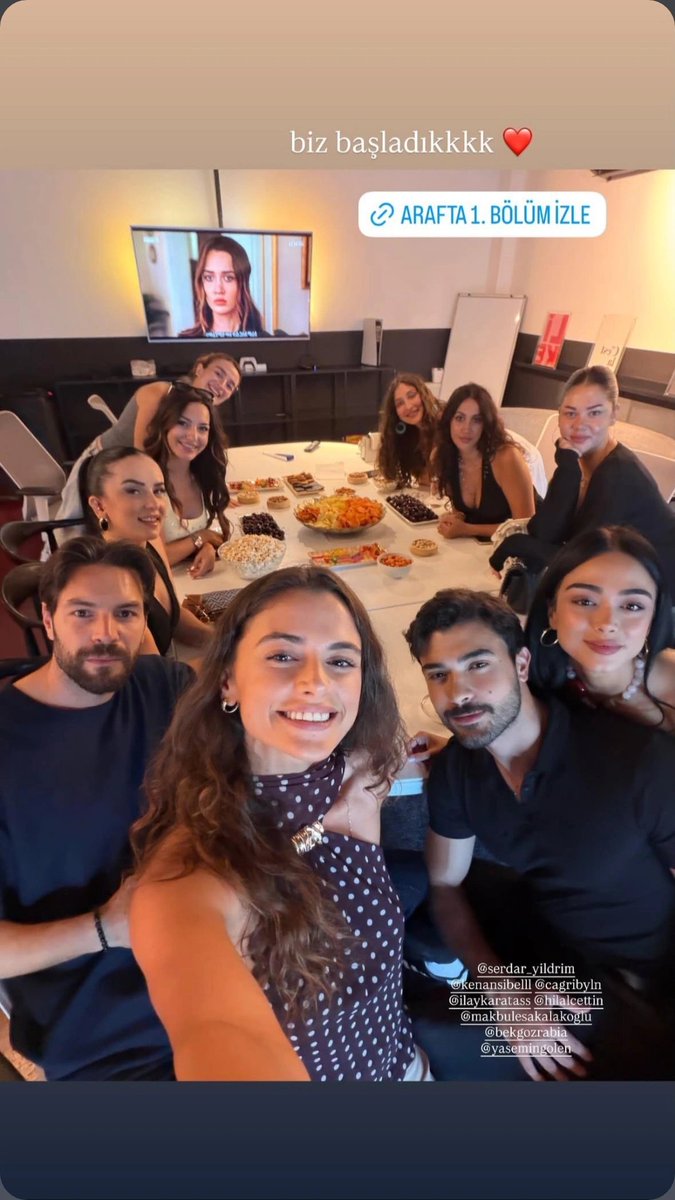 CagriBGlobal's tweet photo. 🆕📢🤍 #aleynaçalışkan Via IG Story 

"Aleyna Çalışkan shared a story of herself watching Arafta together with Çağrı, İlay, and everyone else 🫶🏻🤍 

#arafta #çağrıbaylan https://t.co/t2NyHX0x6d