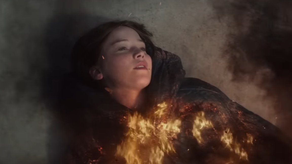 luneartt's tweet photo. when people say prim's death wasn't impactful enough but that's the point. because in war, people's lives become just numbers, and their individual deaths impact no one except those who love them. everything katniss did was for her and in the end, she was gone just like that. https://t.co/zPQlEgptoD
