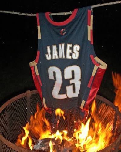 JosephZero_'s tweet photo. Remember @KingJames 🔥🔥🔥🔥 https://t.co/pPXeaTWzhQ