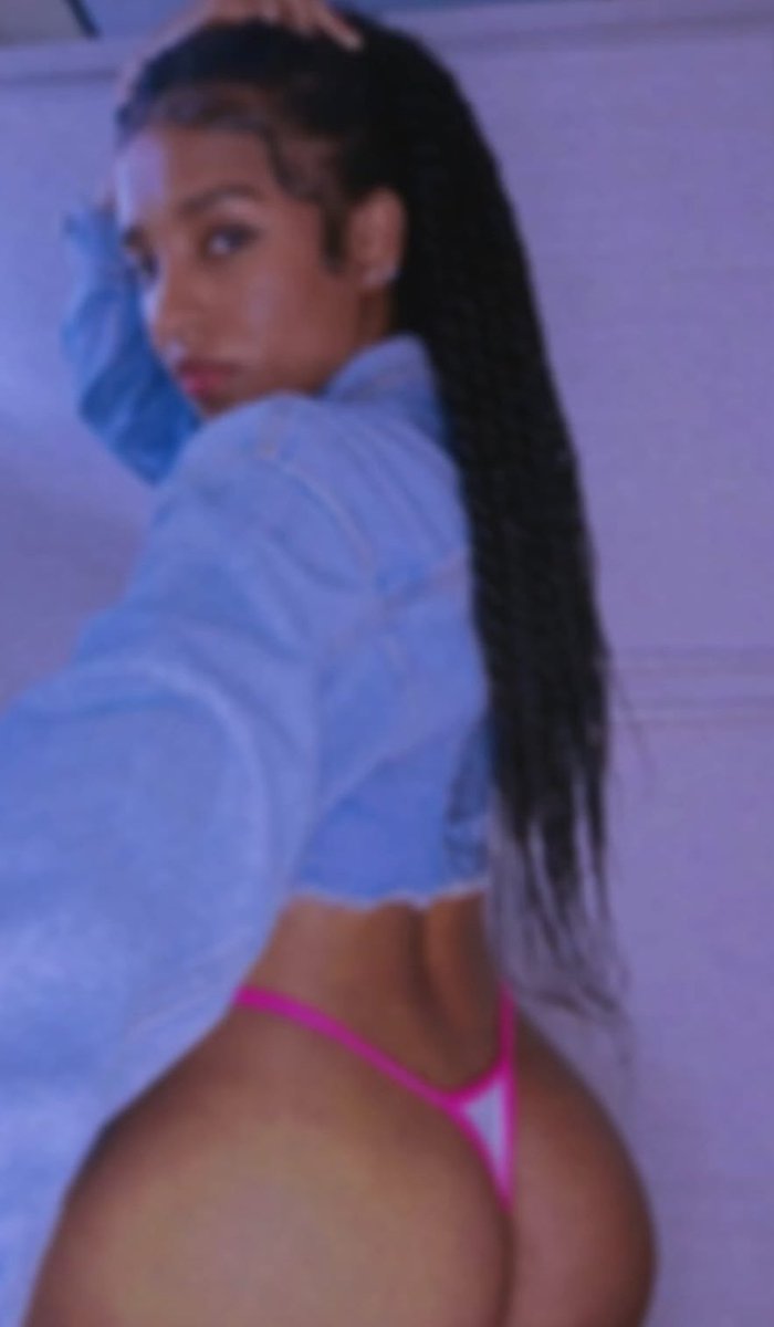 SPORTY_GIRLLL's tweet photo. Cómo están mis chicos? 
Nos vemos esta tarde 💓😈, los extraño mucho y les tengo una sorpresa 💗🤓 https://t.co/iwRslX1hUv