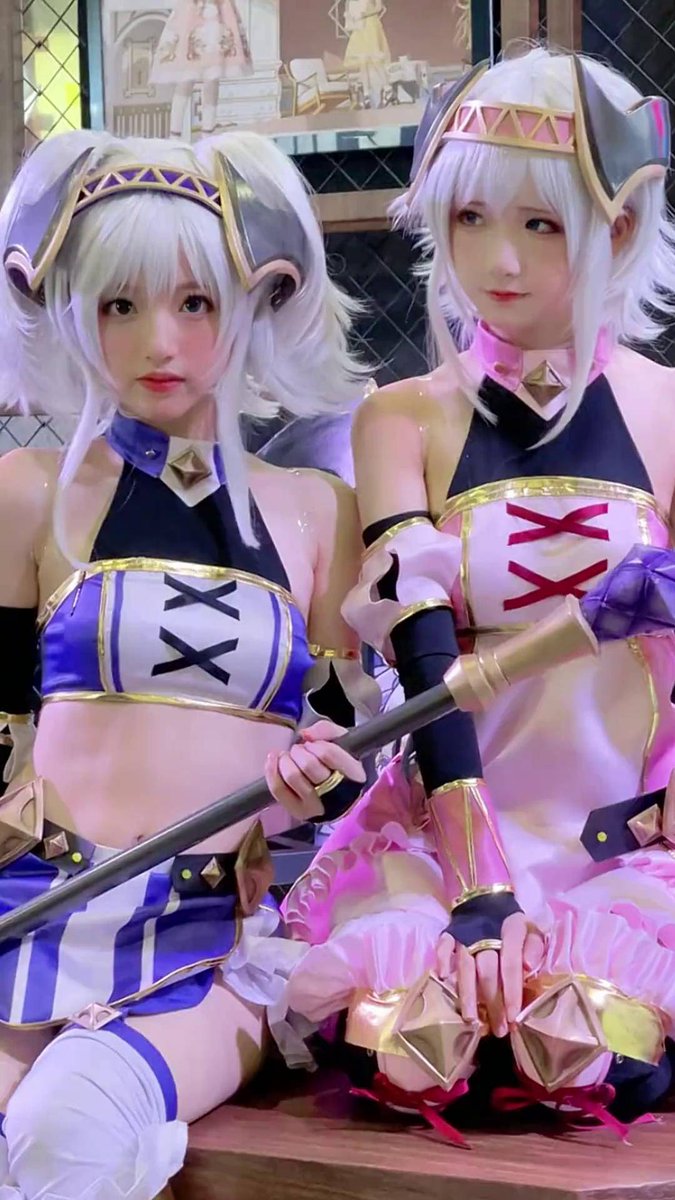 AmitSinha96's tweet photo. 周末漫展打卡成功！现场见到了超还原的coser，还抱到了限定周边，今天也是被动漫包围的快乐一天！ https://t.co/Qq2O1obqhj