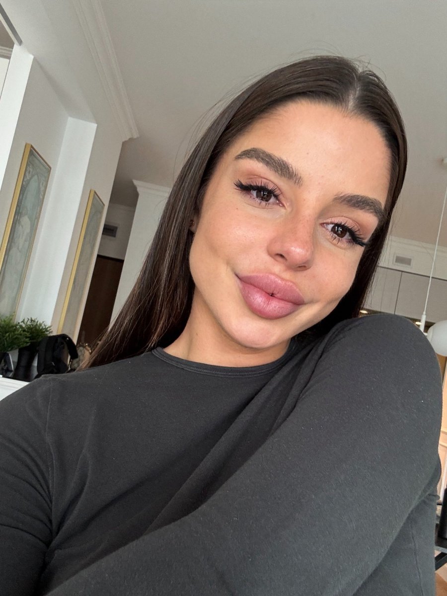 SonyaJessXX's tweet photo. I had a bad morning🥺 https://t.co/WbxvazFDfd