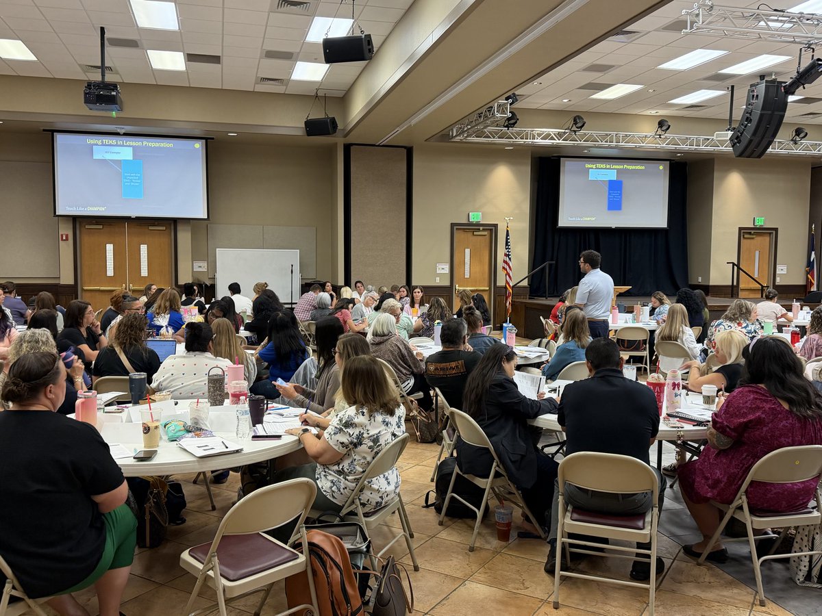Alaina_Boaz's tweet photo. Proud to work alongside this incredible group as we prepare to equip every @Midland_ISD teacher with high-impact Teach Like a Champion strategies. Excited for the impact this will have in our classrooms! ๐โค๏ธ #MidlandISDMath #GrowingMathematicalThinkers @MISDTandL https://t.co/NyePQw2dhs