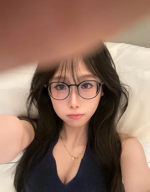 SH55707's tweet photo. 真的想在推特交友 

我刚拍粉嫩嫩 

有人要看吗 #学生 #女高 #反差 https://t.co/EkqzRAu0sH