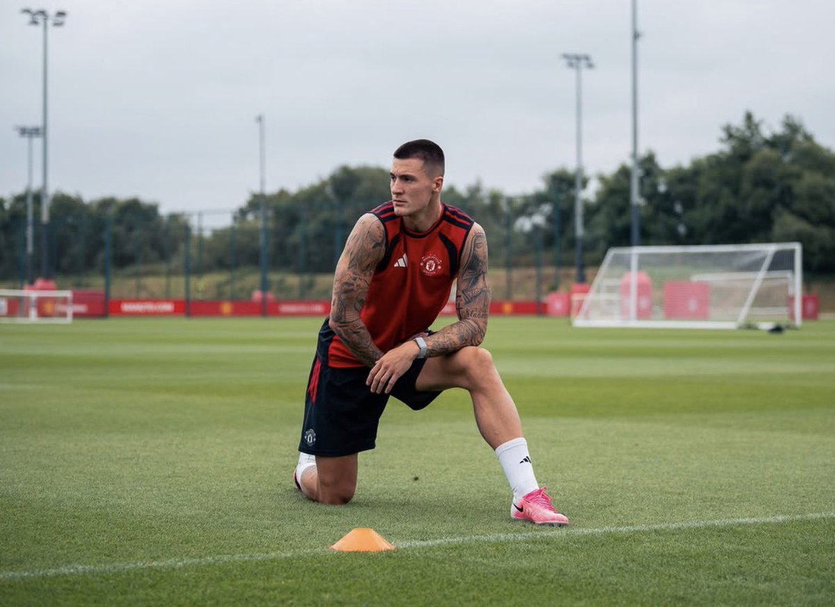 Utdtruthful's tweet photo. 📲 Benjamin Sesko’s Instagram:

“Getting there….” 🐅❤️ https://t.co/tDlT06tDlb