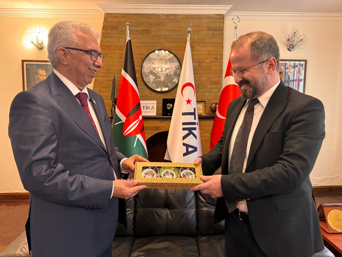 KizilayKurumsal's tweet photo. Genel Sekreterimiz Ramazan Saygılı ve beraberindeki heyet, Kenya’da TİKA Nairobi Program Koordinasyon Ofisi’ne nezaket ziyaretinde bulundu.

Ziyarette, Kenya’da yürütülen insani yardım faaliyetleri ile iki kurum arasındaki mevcut iş birliği değerlendirildi; ortak çalışma alanlarına ilişkin görüş alışverişinde bulunuldu.