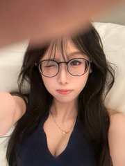 SH55703's tweet photo. 暑假让我接触了推特  

每晚都那么沉迷给我��瘫了.....  

有人加微信评论就冒个头呗☺️#反差 #学生 https://t.co/CIHtQgA0h0