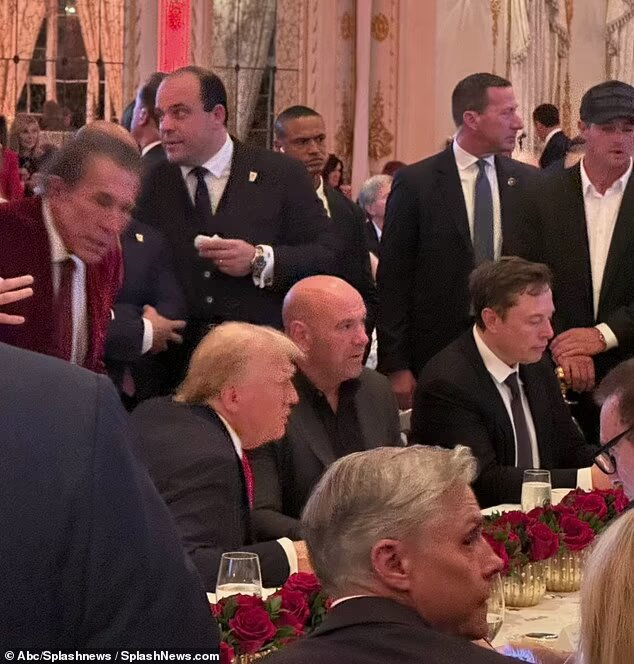 politvidchannel's tweet photo. Pictured: Trump looking at Musk's bespoke app during the election. https://t.co/yqgS6z29wY