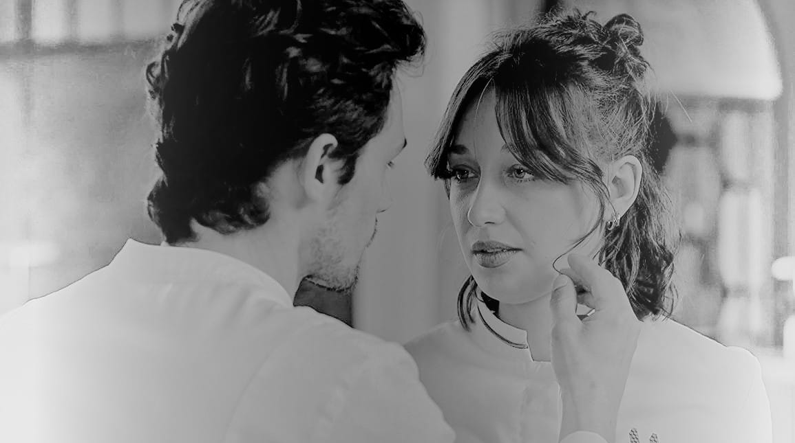 uneeauclaire's tweet photo. Faut voir la tête que j'ai tiré omg LEURS JEUX DE REGARDS. Damn l'alchimie, elle hit HARD. Jaslouis, c'est quelque chose on va pas se mentir. Et Louis ce lover boy... Et le fait qu'il évoque son INTELLIGENCE et non sa beauté. *chef's kiss* ✨🥹🫠 #IciToutCommence https://t.co/LU1A4hDv5d