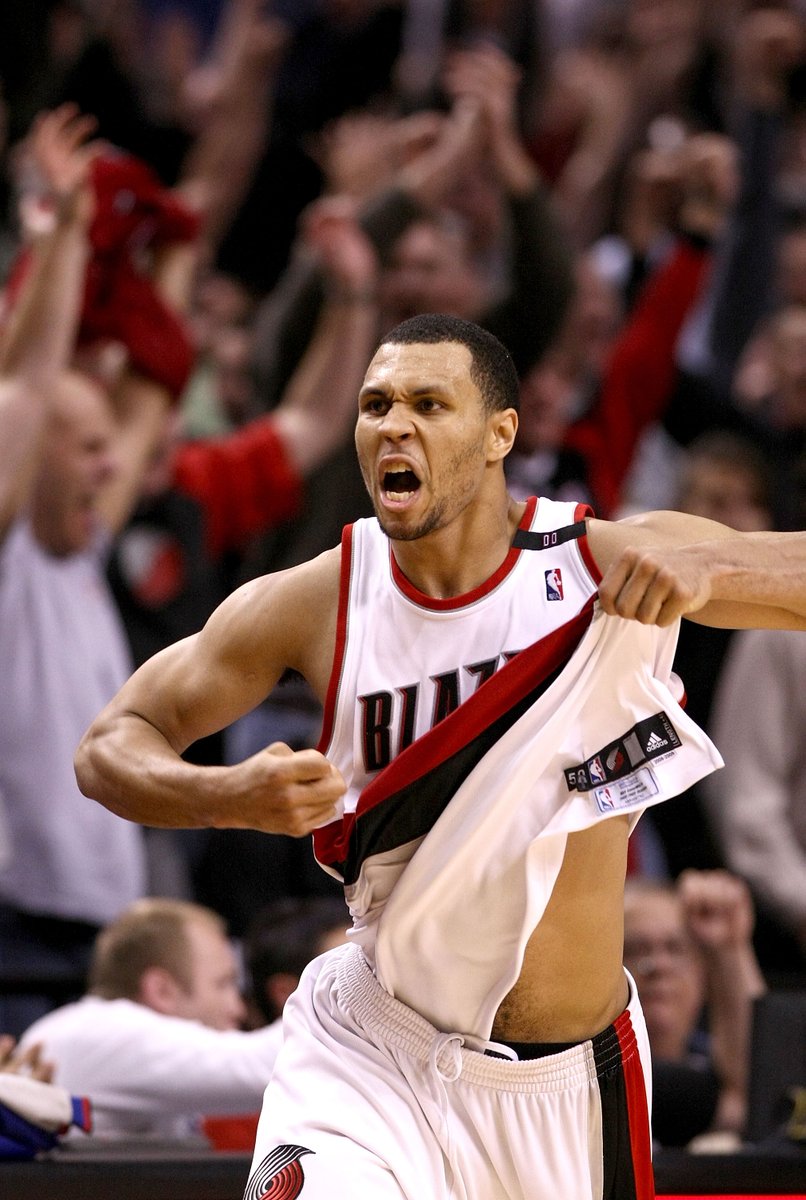 trailblazers's tweet photo. Wishing Brandon Roy a Happy Birthday 🥳🥳 https://t.co/qha0cMu4bu