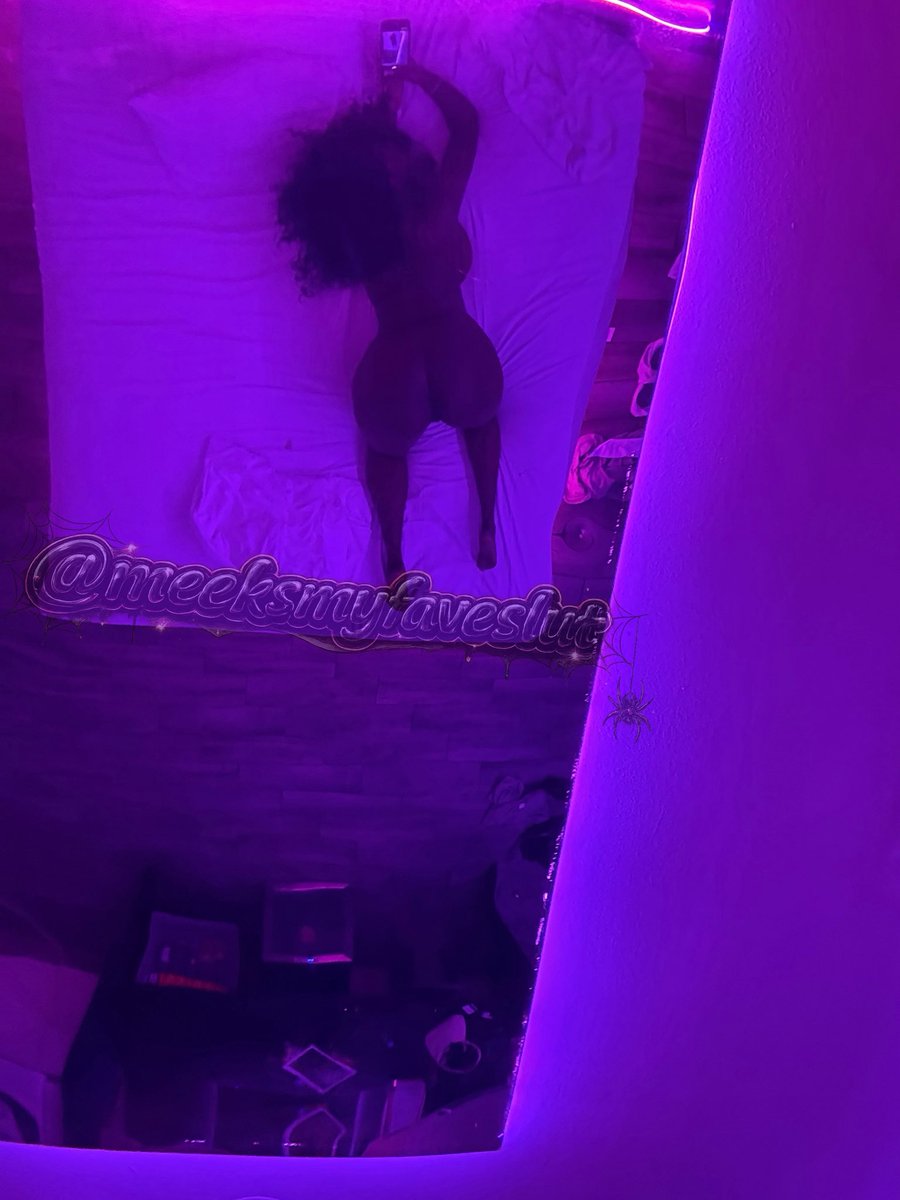 MeeksMyFaveSlut's tweet photo. Bad Gyals Do Have  more fun 🕷️🖤🕸️ https://t.co/okZmJoKS1l