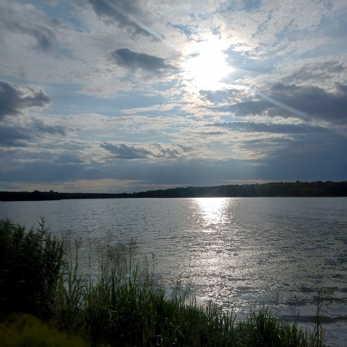 Mariola14226410's tweet photo. Małe ale własne...
nasze jezioro Paprocańskie.
#Tychy https://t.co/pYwQwlf5J5