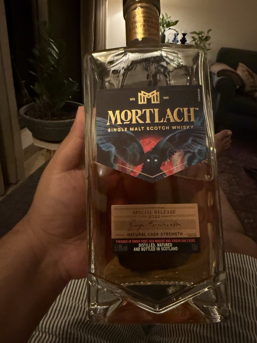 Iyervval's tweet photo. Ufff. This one is sensational. If you ever get to buy this one, don’t think…. Just grab it. https://t.co/busTb8M8CP