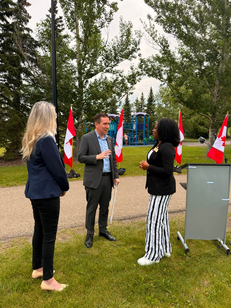 coreyhoganyyc's tweet photo. Last Friday in Airdrie, I highlighted the increase to the Canada Child Benefit — more tax-free support to help parents with groceries, school supplies, clothes and child care. For nearly 500,000 Alberta families, that means more breathing room each month. https://t.co/9WSpM8xffQ