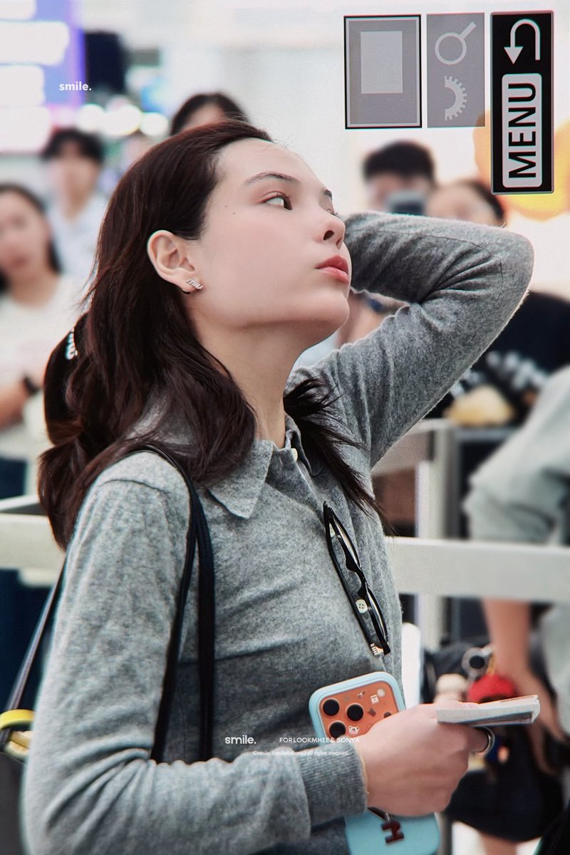 smileforlmsy's tweet photo. 260719 🖤

#LMSY #ลูกหมีซอนญ่า #SonyaSaranphat https://t.co/5K9k5cLOwE