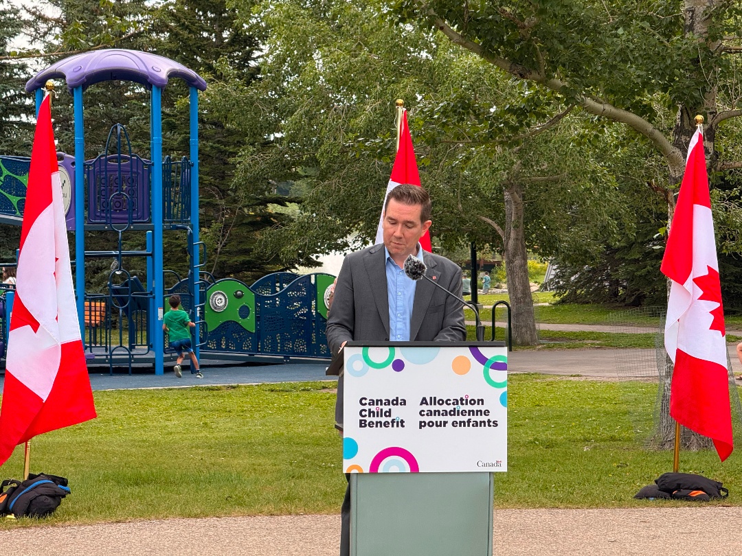 coreyhoganyyc's tweet photo. Last Friday in Airdrie, I highlighted the increase to the Canada Child Benefit — more tax-free support to help parents with groceries, school supplies, clothes and child care. For nearly 500,000 Alberta families, that means more breathing room each month. https://t.co/9WSpM8xffQ