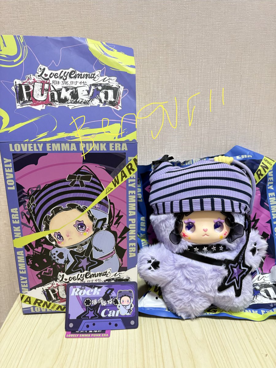 bengurll's tweet photo. wts blindbox ohsome aku jual harga aku beli ya discount 50% sama 70% baru buka box nya aja, blindbox gismow, lucky emma, lovely emma, dm ya buat tanya tanya, bisa 🍊

#wts #blindbox #wtsblindbox #zonauang https://t.co/5dUnrp1UXT