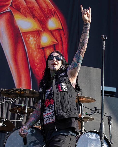 MIWFanForever's tweet photo. Chris Motionless 🤘🔥🤘 https://t.co/AXN1zF5Hmd