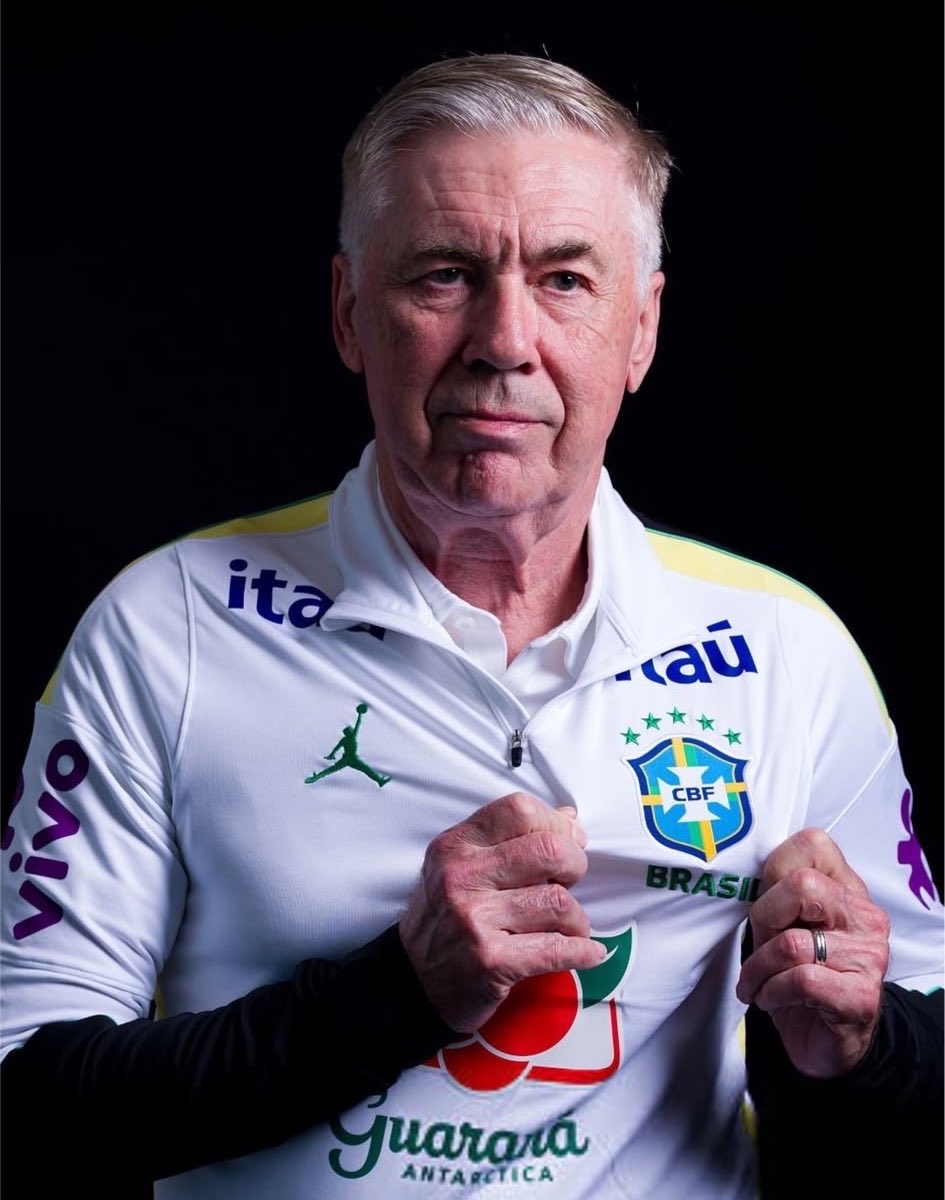 centregoals's tweet photo. 🚨🚨| BREAKING: Carlo Ancelotti has 𝐑𝐄𝐉𝐄𝐂𝐓𝐄𝐃 the Italy national team job. ❌🇮🇹

He wants to stay with Brazil.

[@geglobo] https://t.co/1kZRfIoeJl