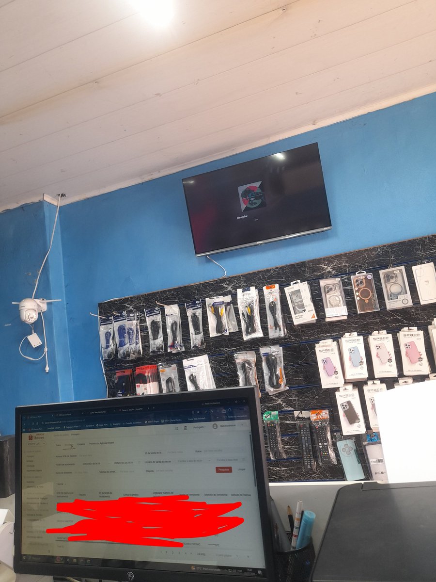 ousadonem3's tweet photo. Trabaiar pq placa de vídeo não cai da árvore;-; https://t.co/dZKrLzZGuZ