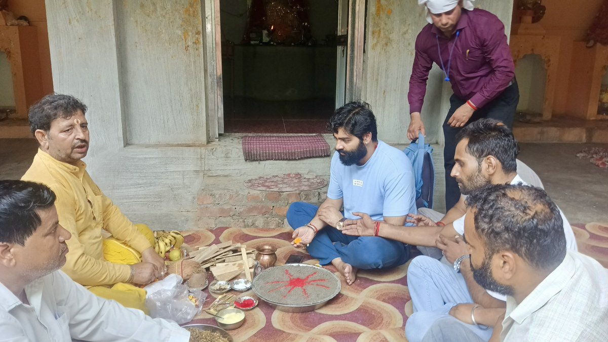 VivekPremi's tweet photo. जय माता की🚩

#ShamliKaVivek #SheetlaMata #JaiMataDi https://t.co/qKobtUk3im