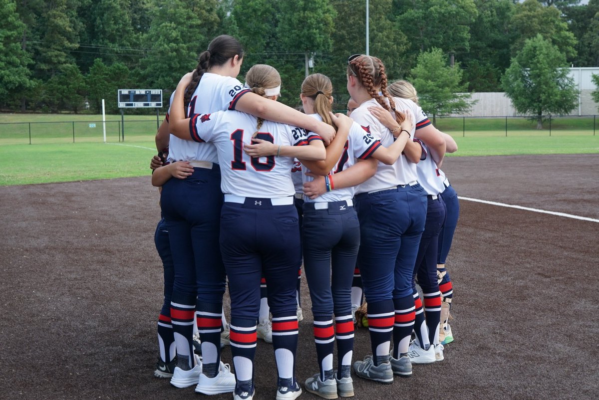 vaglory2011's tweet photo. Tough morning 2-1 walkoff loss.  Girls played great led by @PaytonBerr2029 in the circle and @DevAnd2030 dinger!!! @ConnectSports_ https://t.co/o4sjSe7gnl