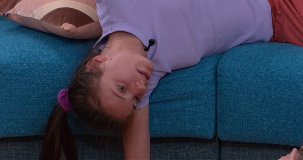 IZGlRLS's tweet photo. Mallory made a toast w/ ‘goodluck’ written on it for Melody….. my heart #bb28 https://t.co/AL82uWYyCk