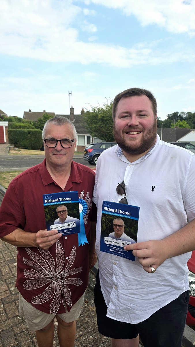 MJBridger's tweet photo. Great day in Cuxton, Rochester, out on the doorsteps speaking to local residents about the by-election. Explaining why they should vote Conservative today and back Richard Thorne in the Cuxton, Halling &amp; Riverside ward by-election. https://t.co/mJ4ke8wesW