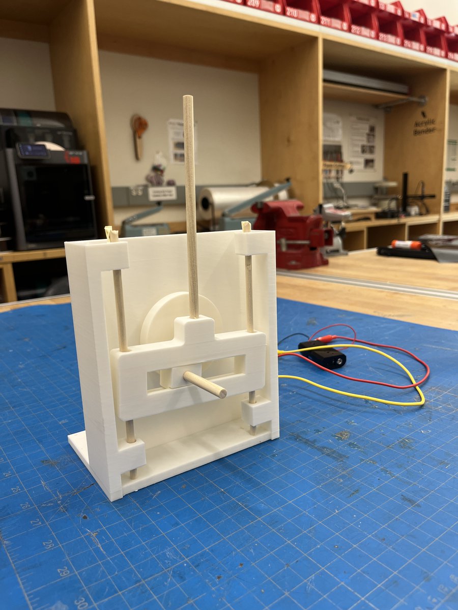 2023Zachar60224's tweet photo. Designed and built a working Scotch yoke machine with Smith, 3D printed the full assembly, and threw a motor on it to bring it to life

 Very satisfying seeing everything fit together 

 AI generated design turned into an actual moving mechanism https://t.co/Xyqznnjb2H