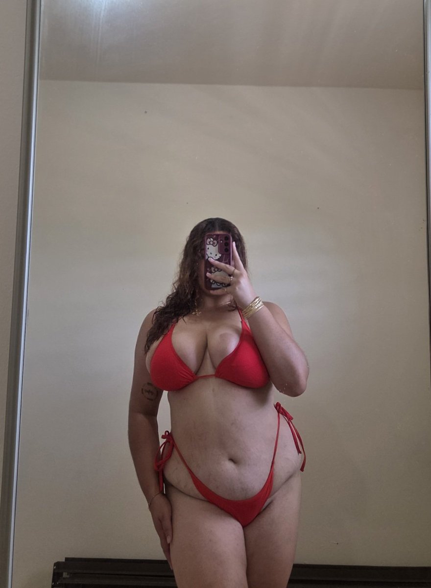 mar__cv's tweet photo. https://t.co/hyBxm81BT2 😋🔞 https://t.co/BfPzb0Kgke