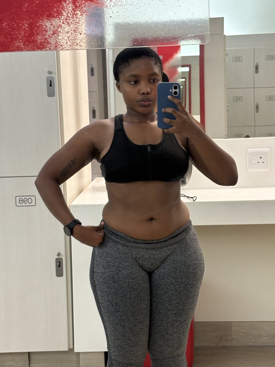 alina373953's tweet photo. July 2026 Vs March 2026

(My big belly is finally disappearing!🥰🙏🏾)

#trending https://t.co/wDi623tPdQ