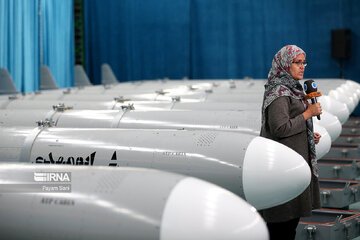 IRGC_Press's tweet photo. 💥 IRGC: Our hypersonic missile warheads possess terrifying speeds making intercepting them impossible for the latest Western technologies. https://t.co/HhHomhLsb2