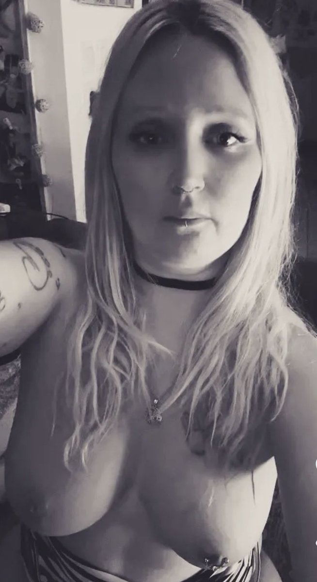 aureliesexy29's tweet photo. https://t.co/krc2mGi8FR