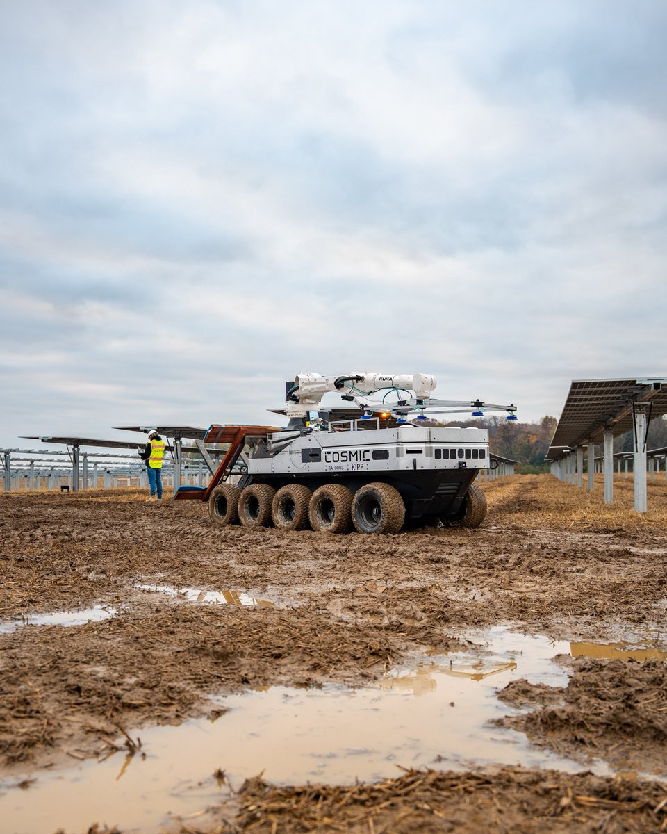 JamesAEmerick's tweet photo. @thelcjones @cosmic_robotics @ycombinator This is Cosmic-1. Born in San Francisco, made for the field.

It has already more than doubled crew productivity on some of the largest solar projects in America. And it's just getting started. https://t.co/KlwyD5NWc5