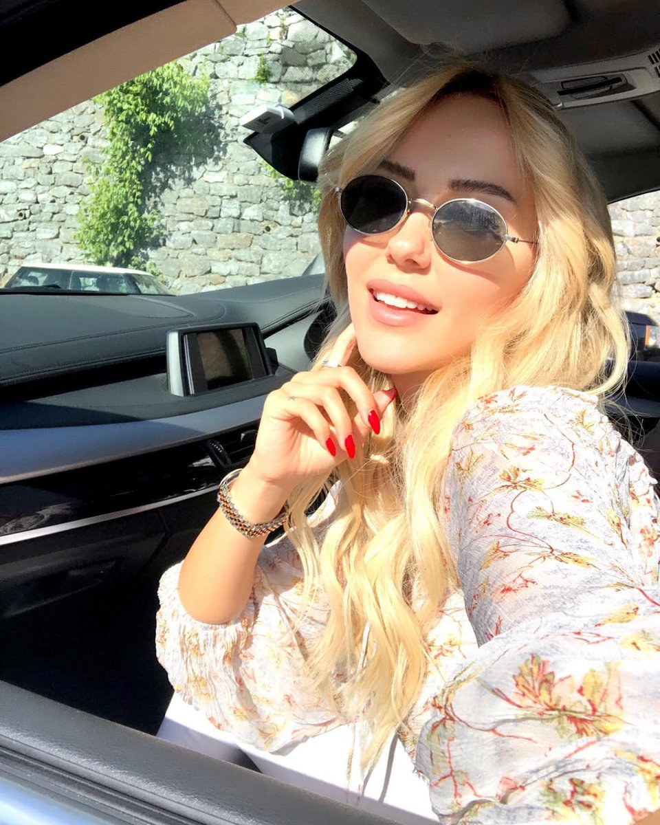 Melike57d's tweet photo. On my way to buy things I don’t need. 🛍️ https://t.co/wuwbtgmJHu