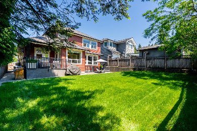 RodRheaRyan's tweet photo. A summer shift is underway in the Tri-City detached market.

📈 More inventory
📉 Softer prices
⏳ Longer selling times

But each city is telling a different story. See the latest numbers👇
https://t.co/dQ3qk5d8qn

#TriCitiesBC #BCRealEstate #Coquitlam #PortMoody https://t.co/ZDrZ47OCGI
