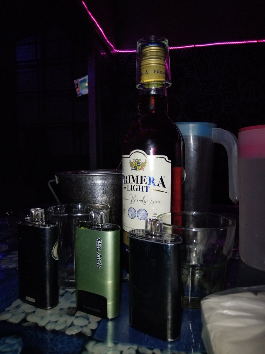 justemmann's tweet photo. Tagay after duty mga boss #jakolph #zoomjakol https://t.co/AIOCg5w4jU