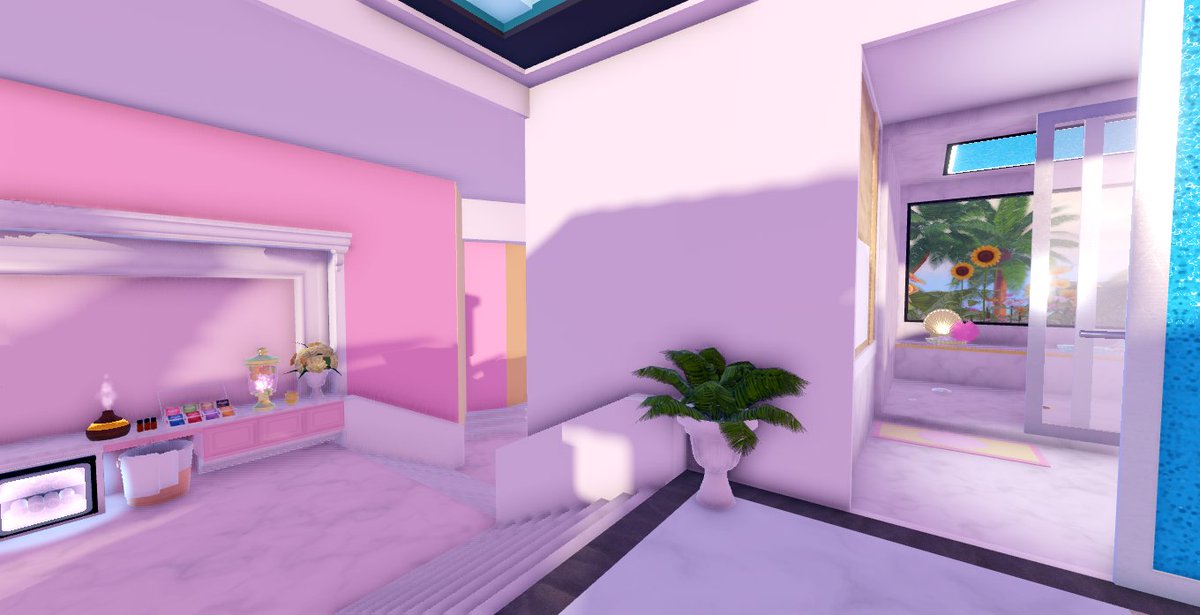 VampyDollDiva's tweet photo. I will never understand this. If you get it, you get it. #royalehigh #protest #roblox https://t.co/puTtEt4K8S