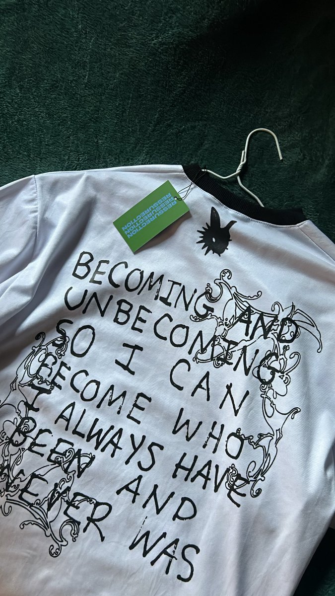 BuschellKwabena's tweet photo. GRAPHIC TEE$$ 4 THE GANG!! 🐇! https://t.co/4b8NH6S0b1