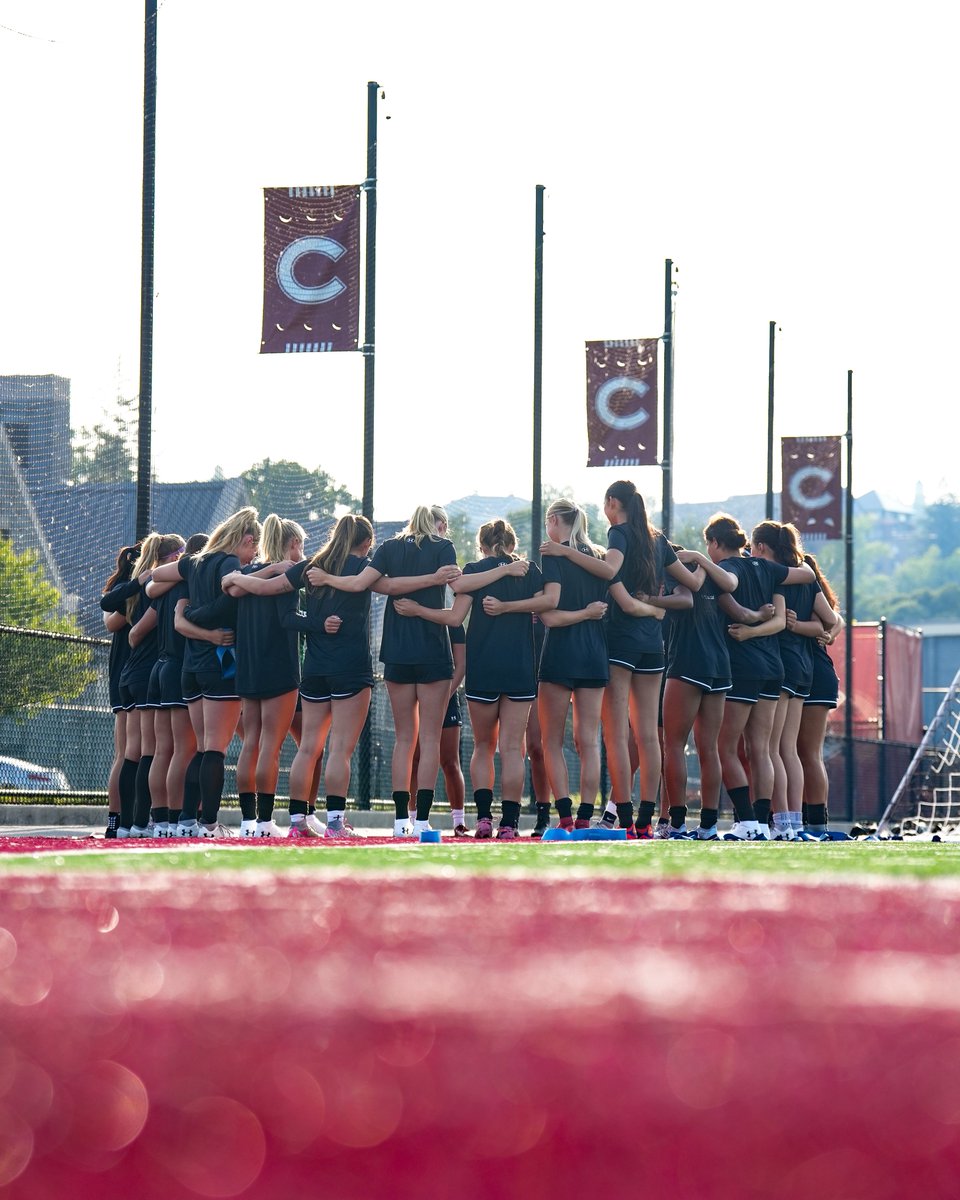 ColgateWSOC's tweet photo. So back.

#GoGate https://t.co/Zh5RssYxVG
