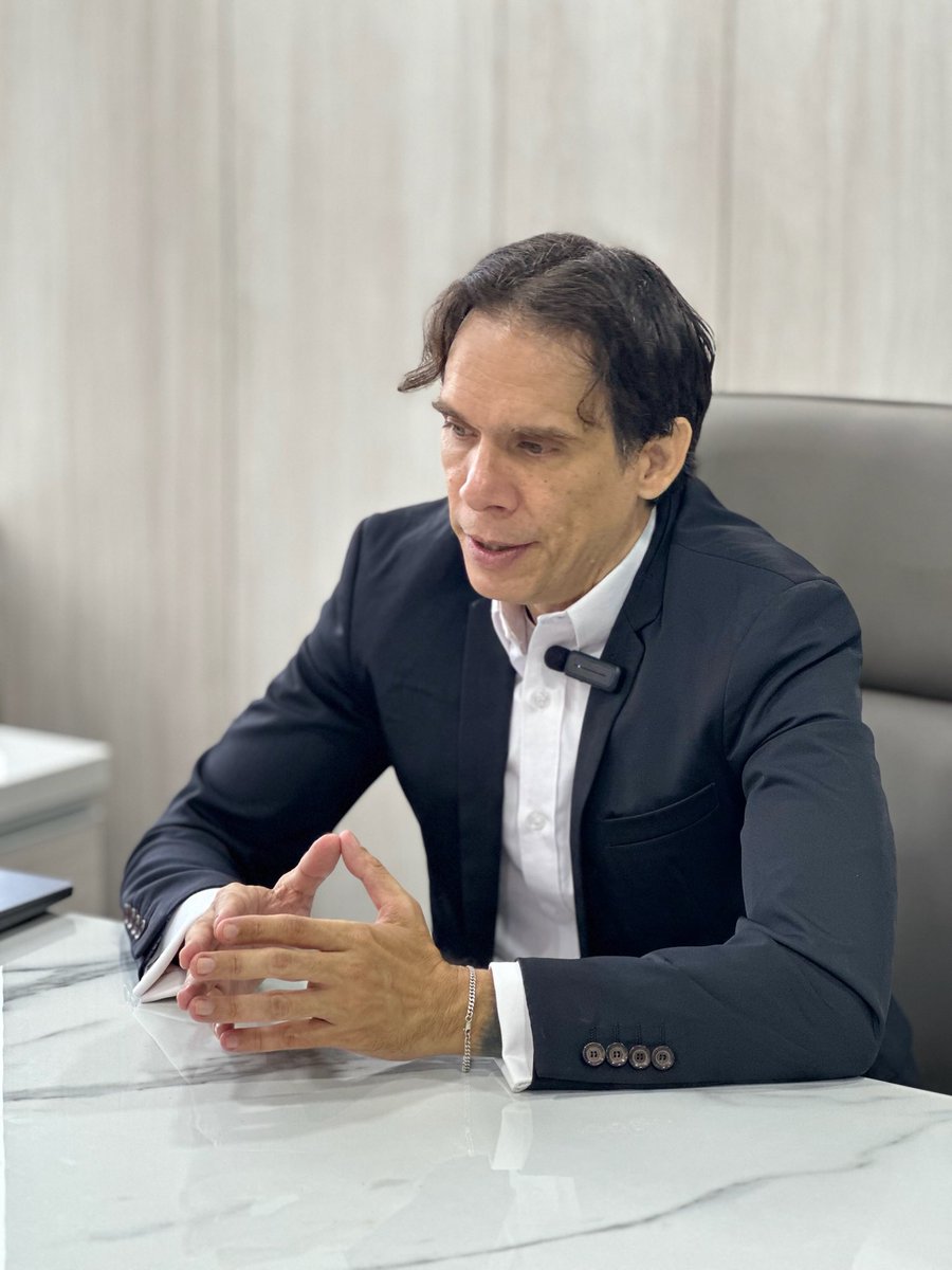 LaplenaRadioEC's tweet photo. CONFIRMADO @PedritoExtranja sería el candidato a la prefectura del Guayas por el Partido Socialista ecuatoriano lista 17, esta decisión mueve el tablero electoral en vísperas próximas elecciones secciónales.  @EcEnDirecto @EcuavisaInforma @teleamazonasec @eluniversocom https://t.co/3iey5OBAV5