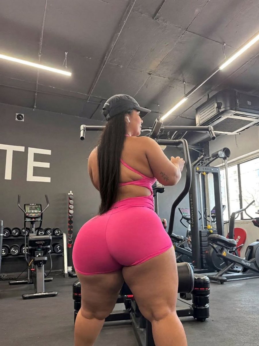 Emma tweet media